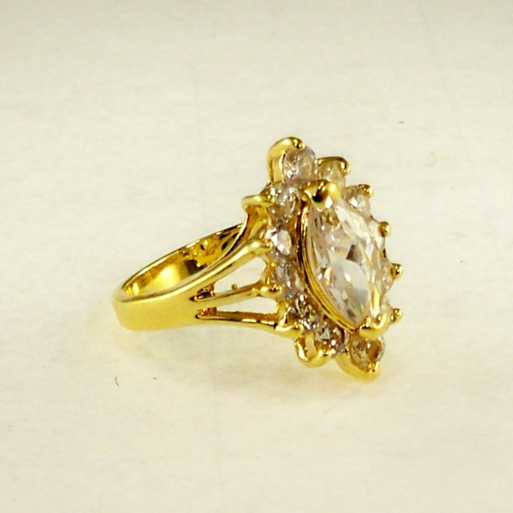 NEW Marquise Cut Cubic Zirconias Halo Gold DESIGNER Ring